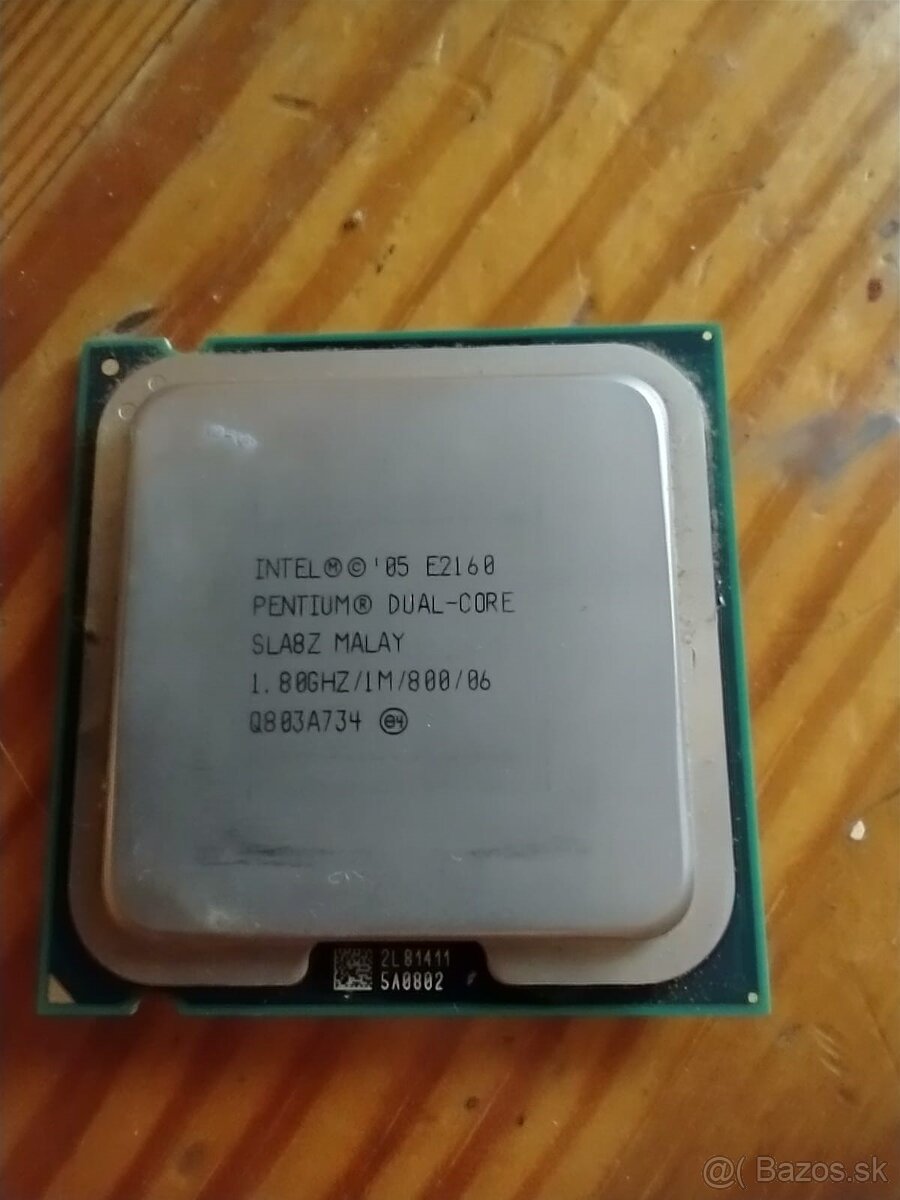 Intel pentium dual core aj s chladičom