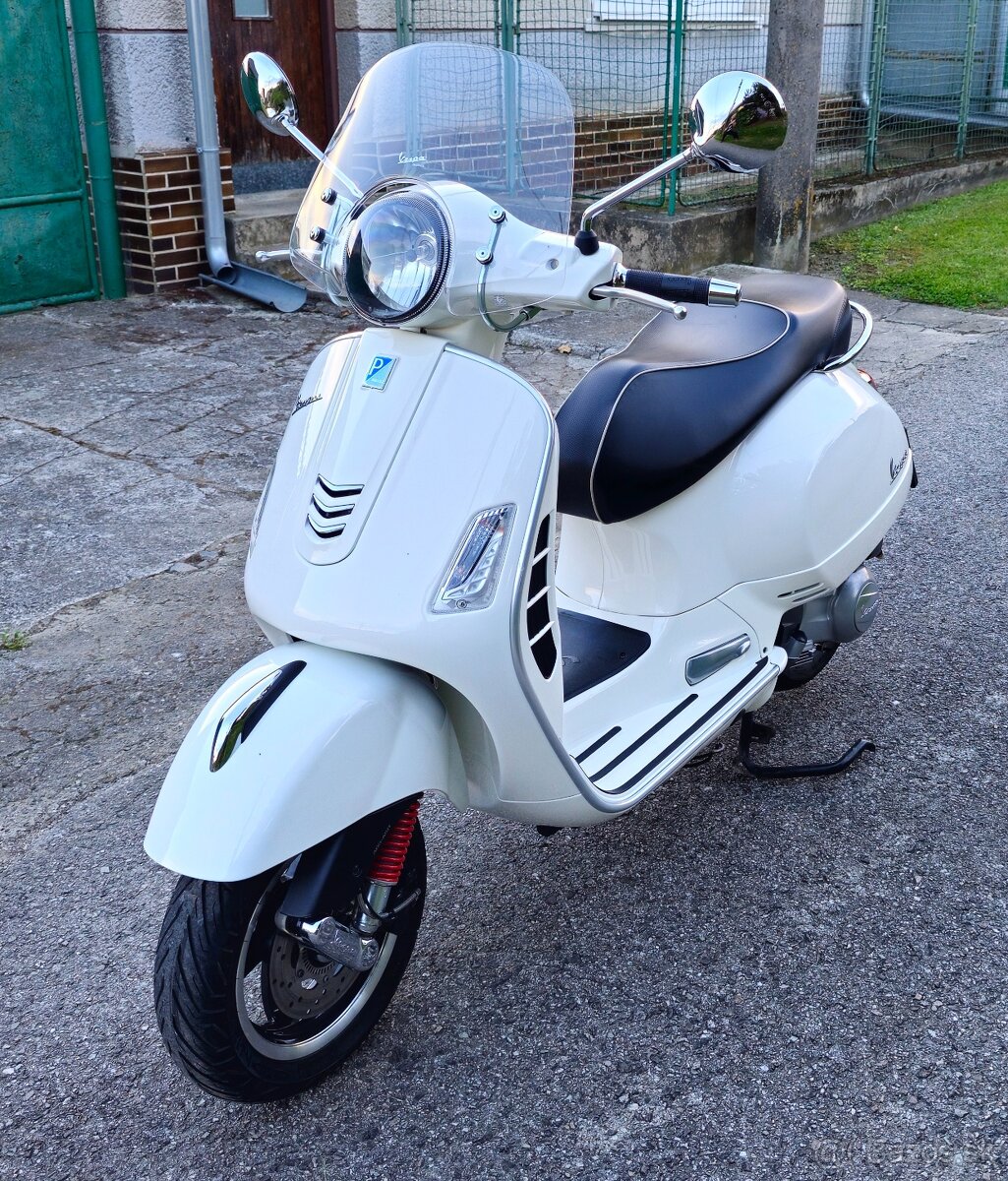 Vespa GTS Super 300