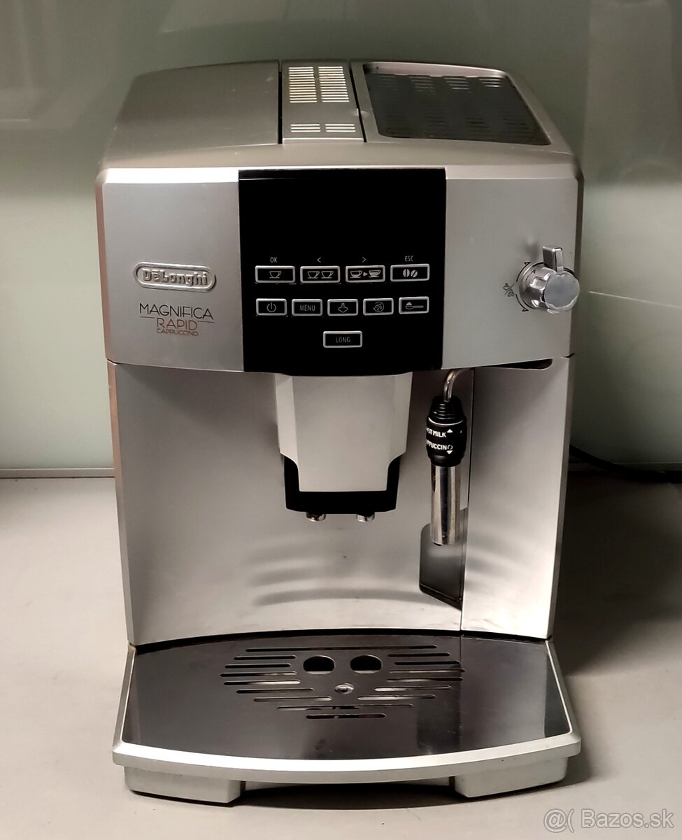 Predam kavovar Delonghi ECAM04.320