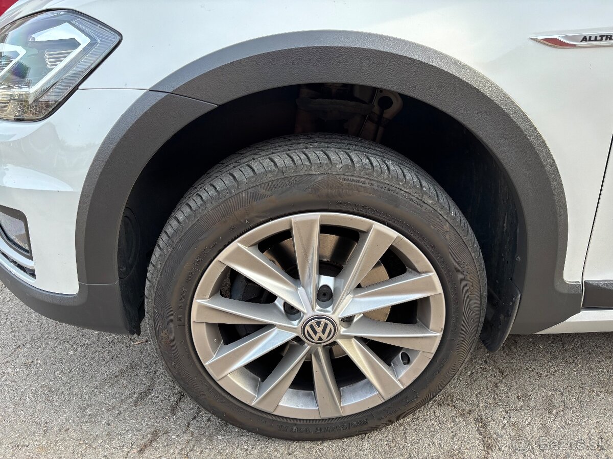 Letné pneu 205/55 R17XL 95% dezénu