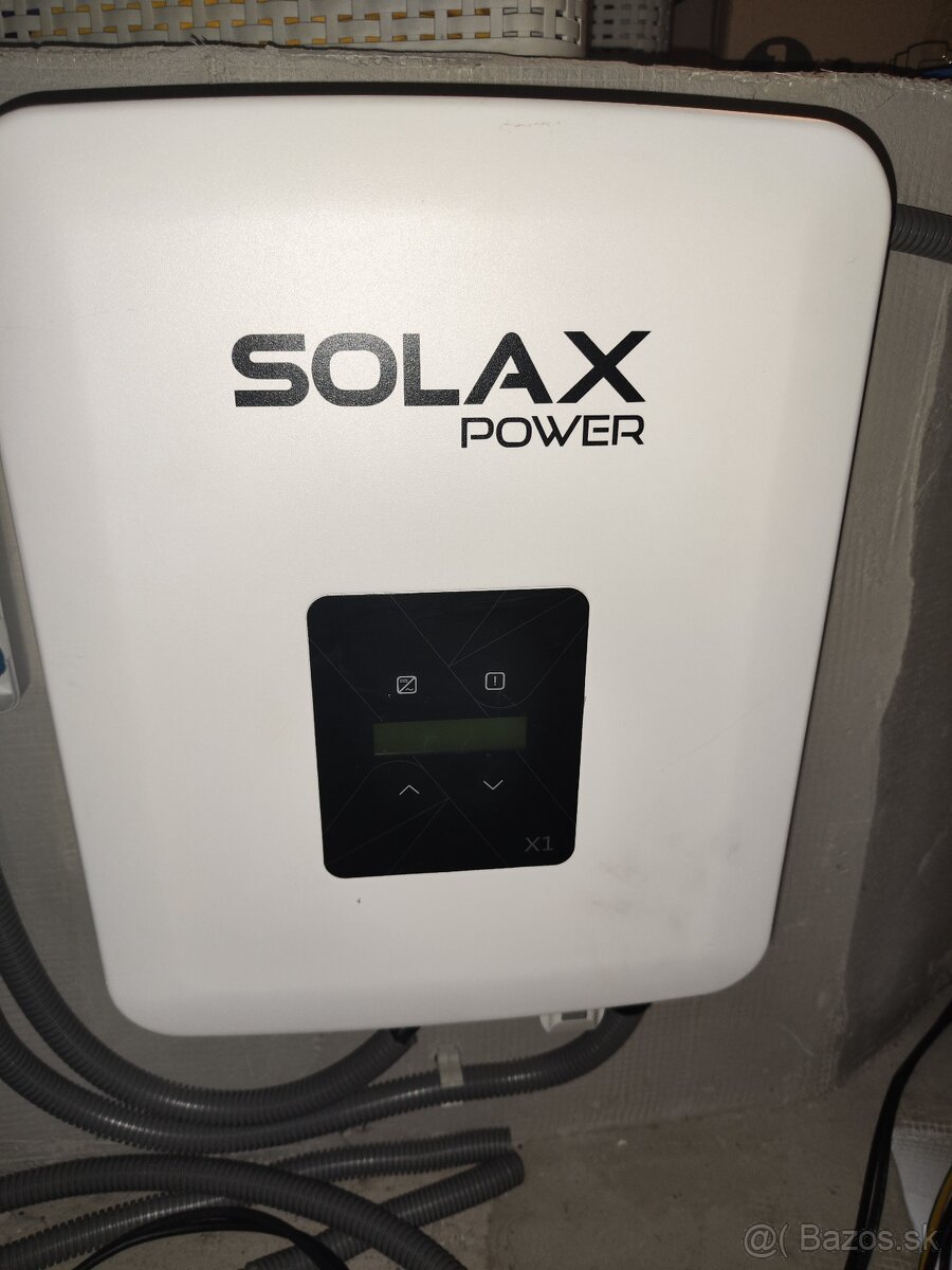 SOLAX model X1-1.1-S-D 1250w