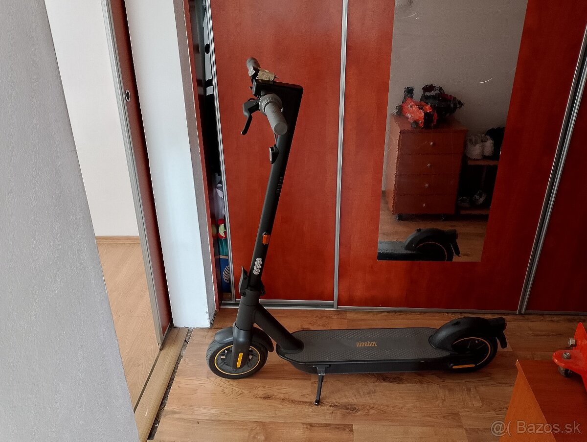 Elektro kolobežka ninebot Segway MAX G30E II