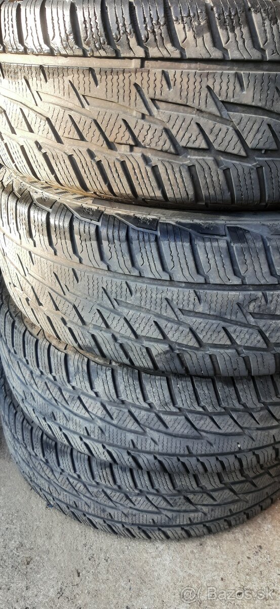 225/65R17 102T Matador Sibir Snow SUV