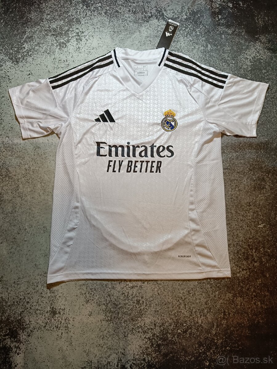 Real Madrid 2024/25 home jersey