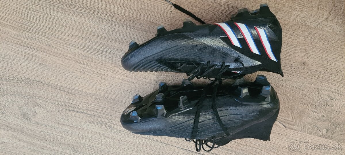 Kopačky Adidas Predator UK8