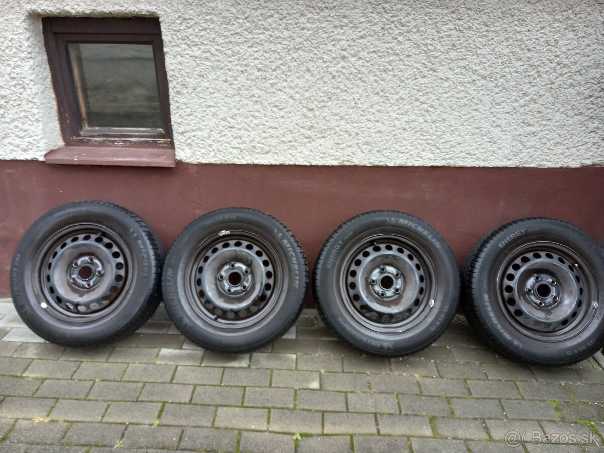 Letné obutie plechové disky VW 5x112 R15