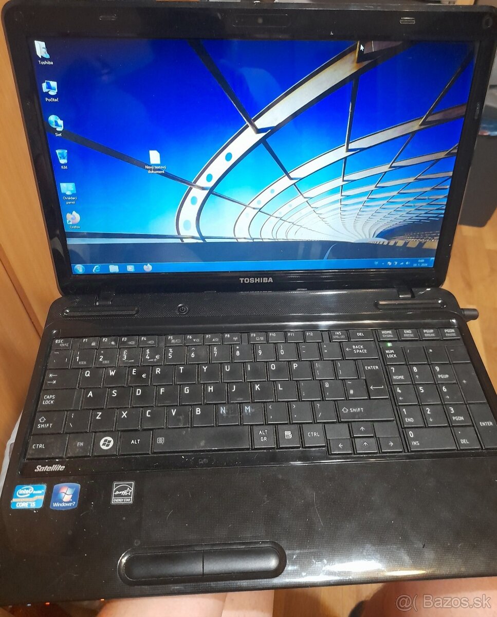 15,6" TOSHIBA L750 - i5, 4GB, 320GB, NVIDIA 1GB