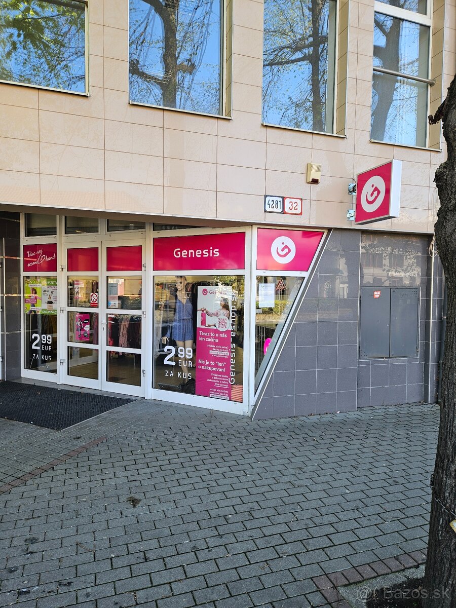 PRIESTOR 35m2 na obchod, služby, Sereď centrum