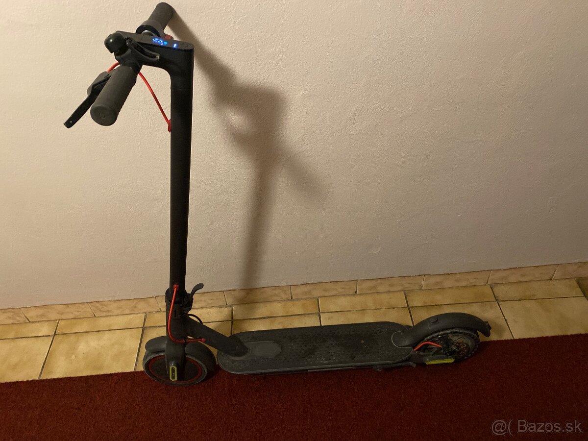 Xiaomi Mi Scooter PRO