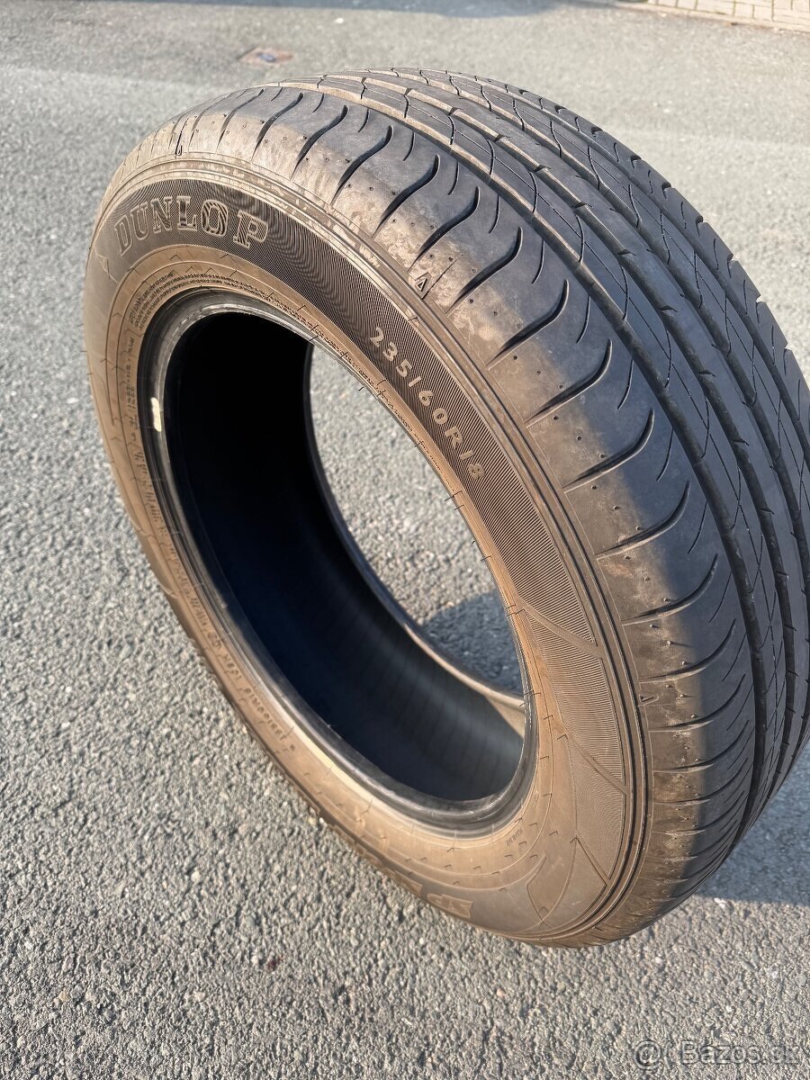 nové Dunlop  SP Sport maxx 050 - 235/60 r18