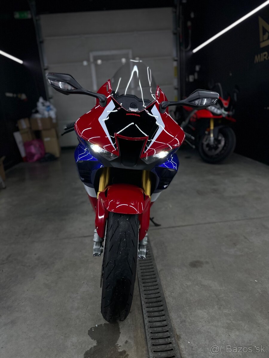 Honda Fireblade CBR1000RR-R SP SC82