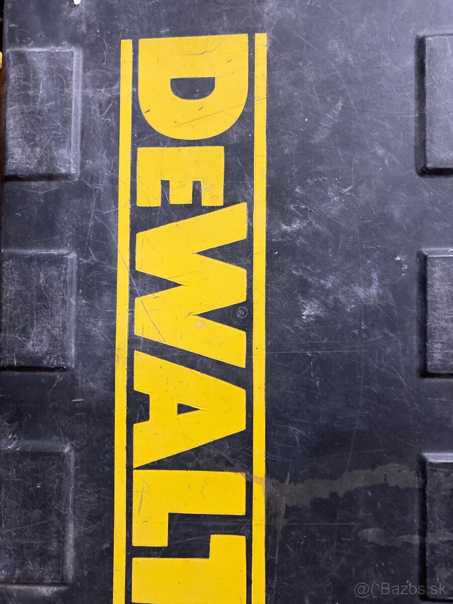 Dewalt