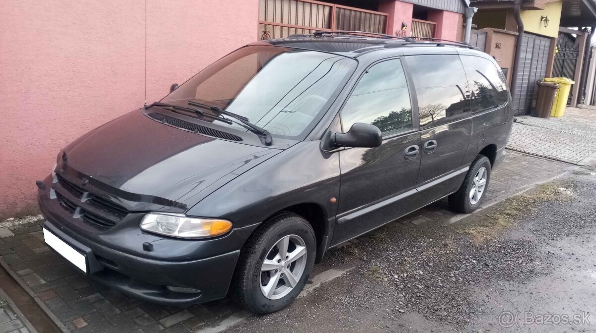 Predam Chrysler Grand Voyager 2,5 TD