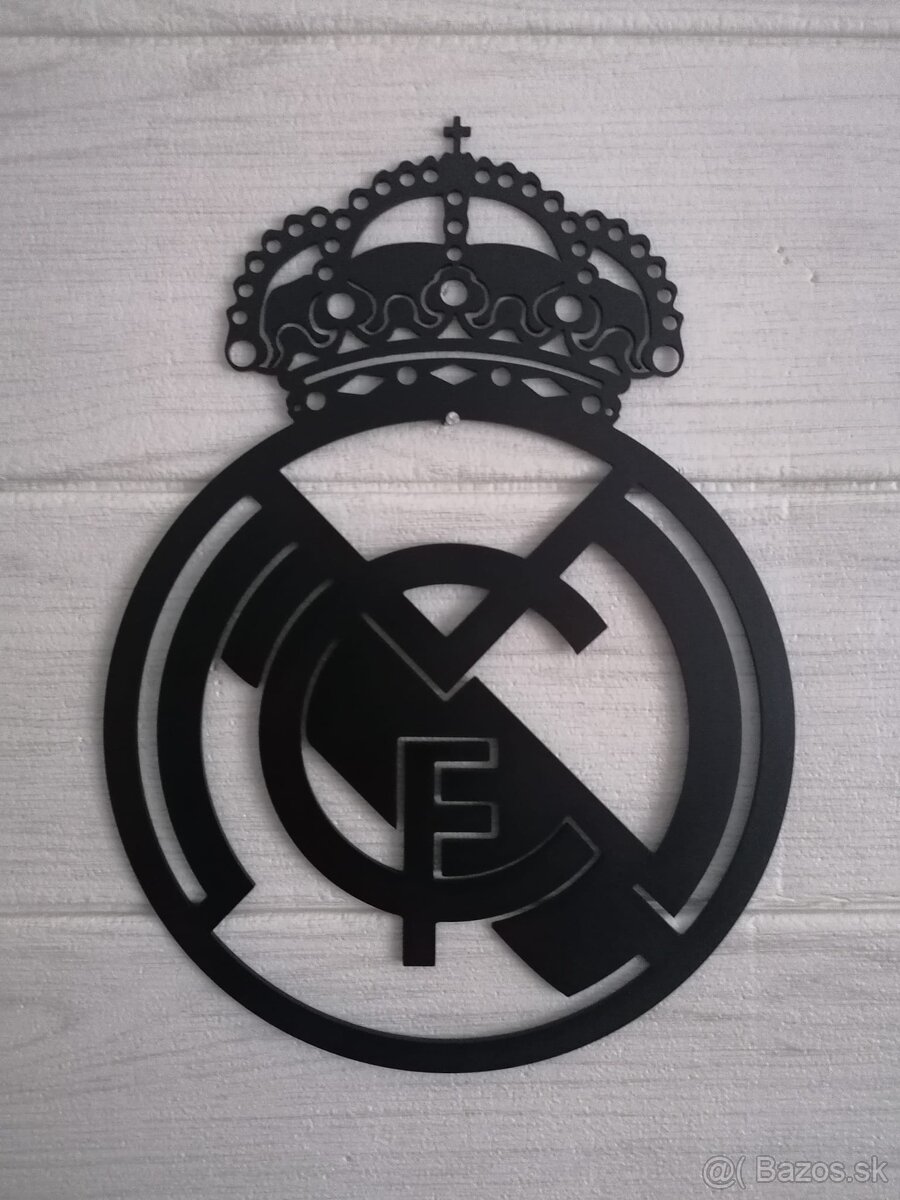 Real Madrid kovové logo