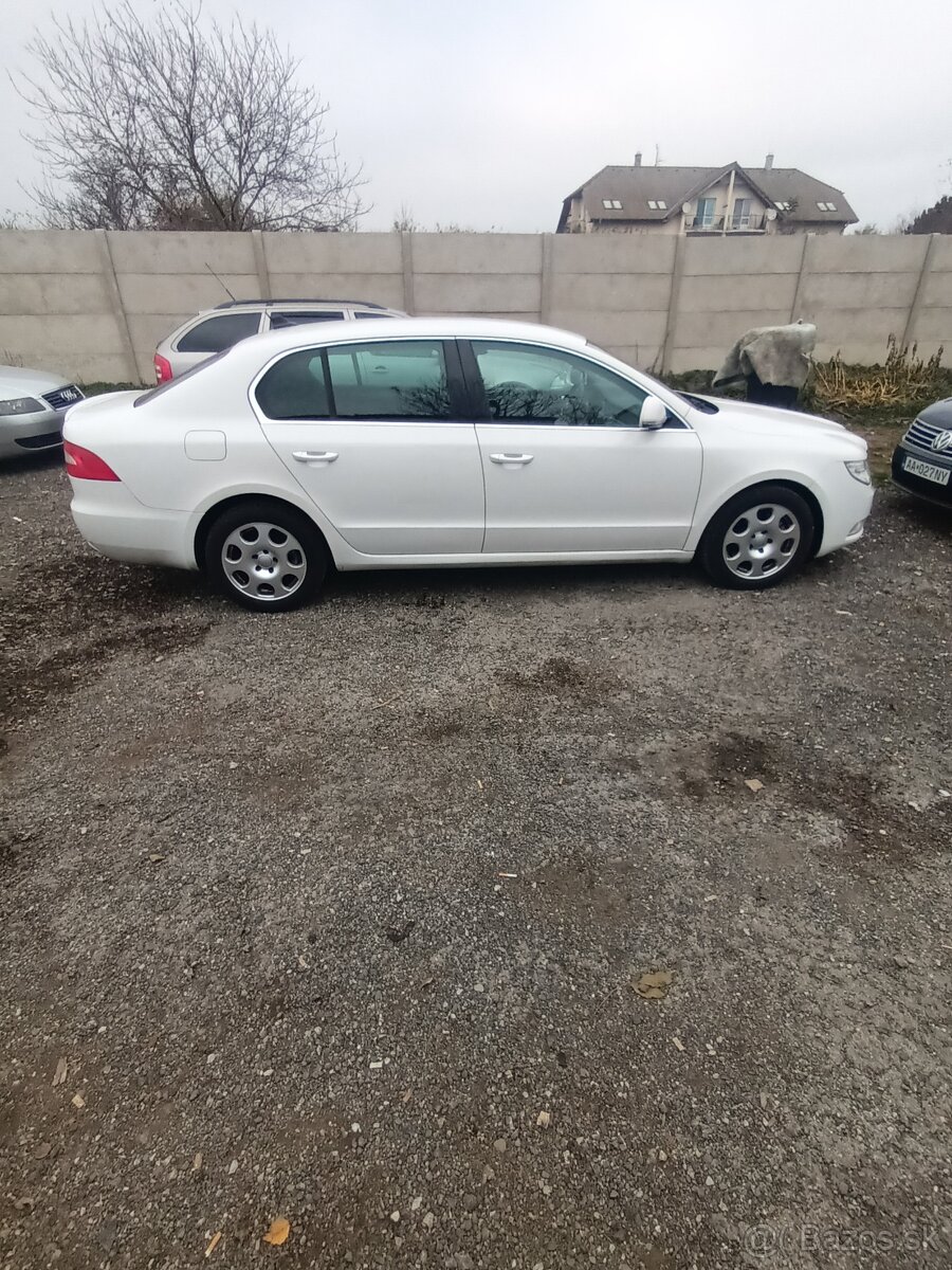 Skoda Superb 2 2009