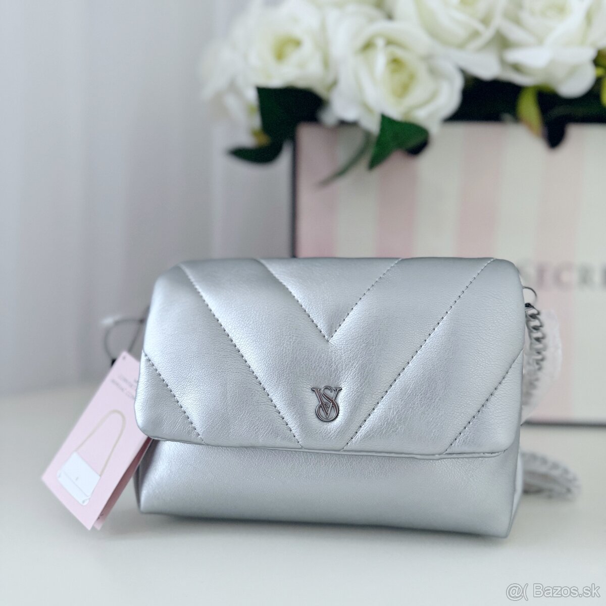 Victoria’s Secret mini kabelka silver