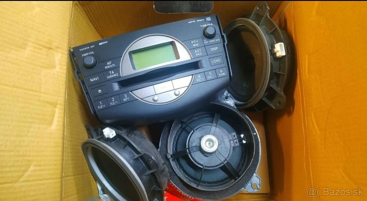 Toyota rádio + reproduktory