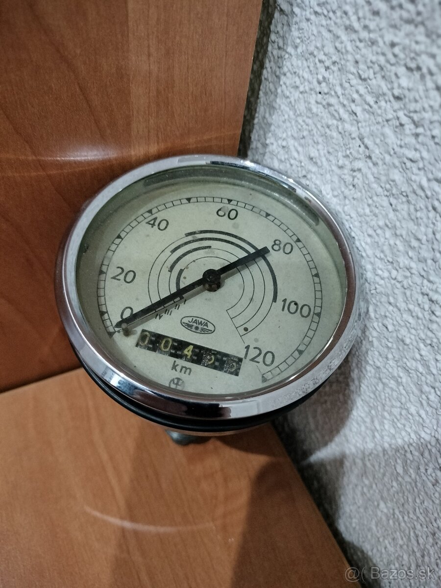 Jawa perák 250 - tachometer