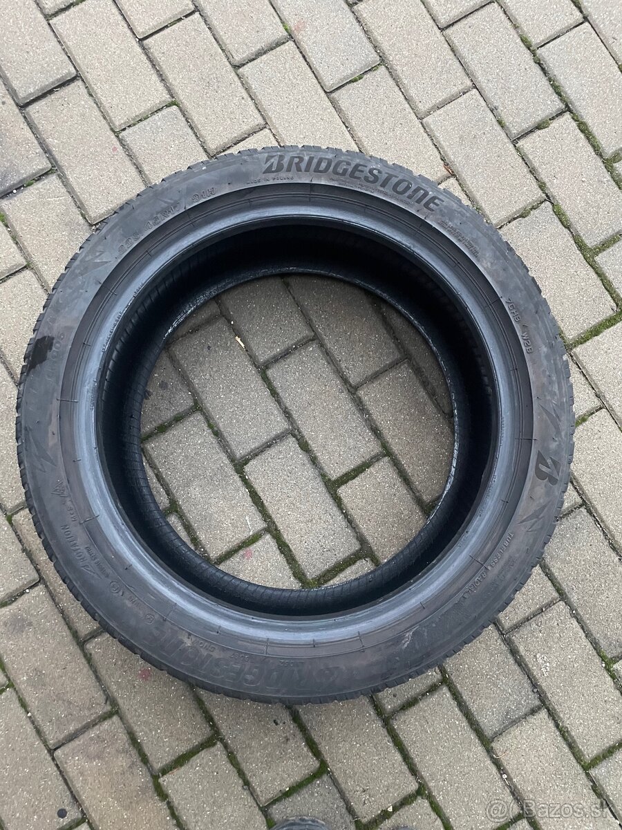 225/45 r 17 Bridgestone blizzak zimná