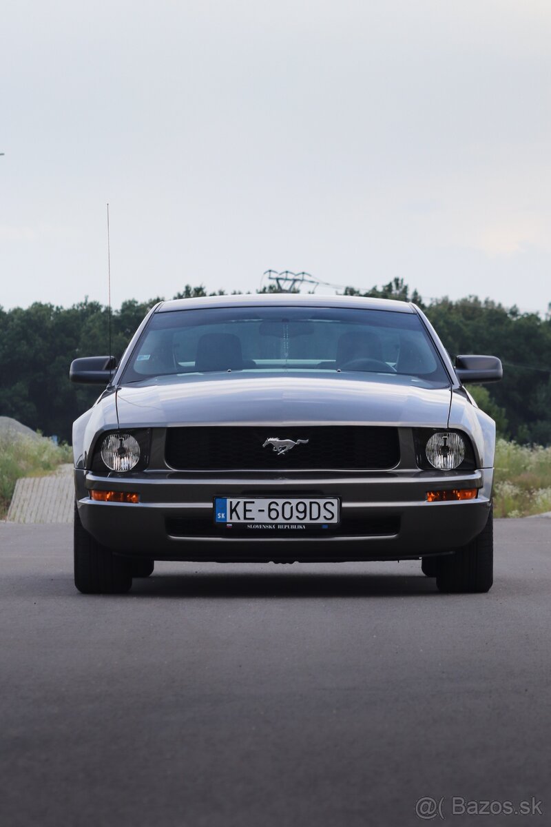 Ford mustang coupe, 4.0L, V6, USA