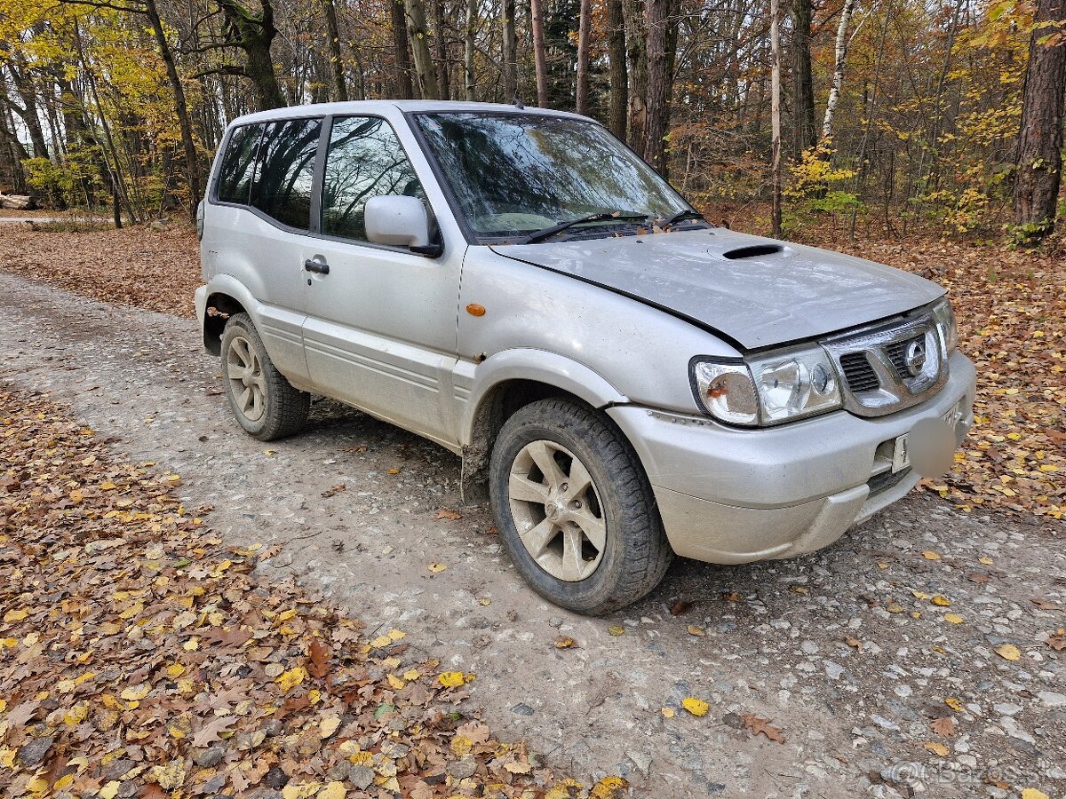 Rozpredam nissan terrano 3dv.