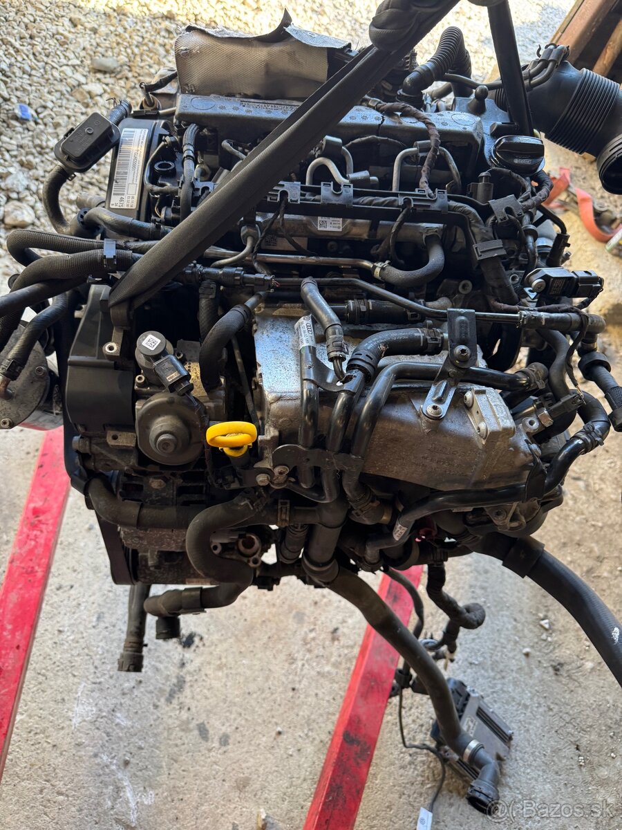 Motor 1.6tdi 77kw CHL octavia 3