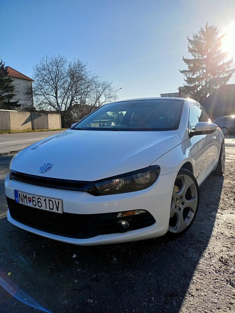 Predám VW Scirocco 2011