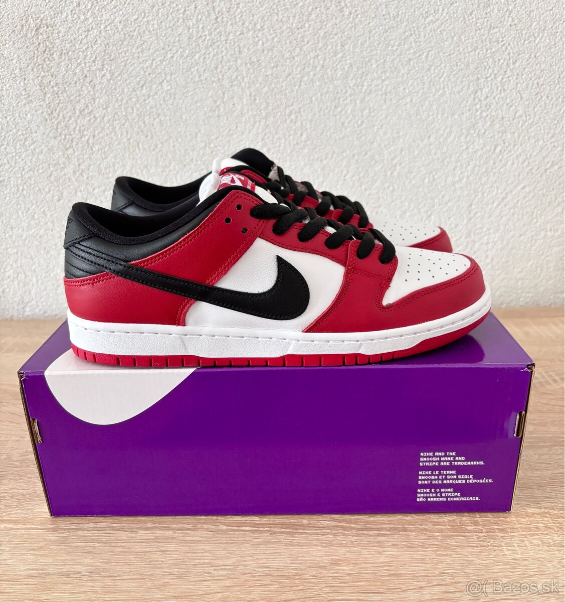 Nike SB Dunk Low Chicago