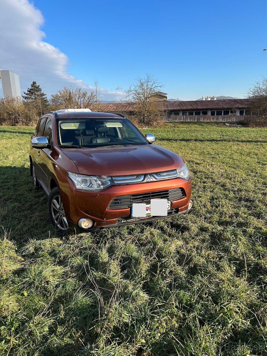 Predám Mitshubishi outlander 2.2dci 4x4