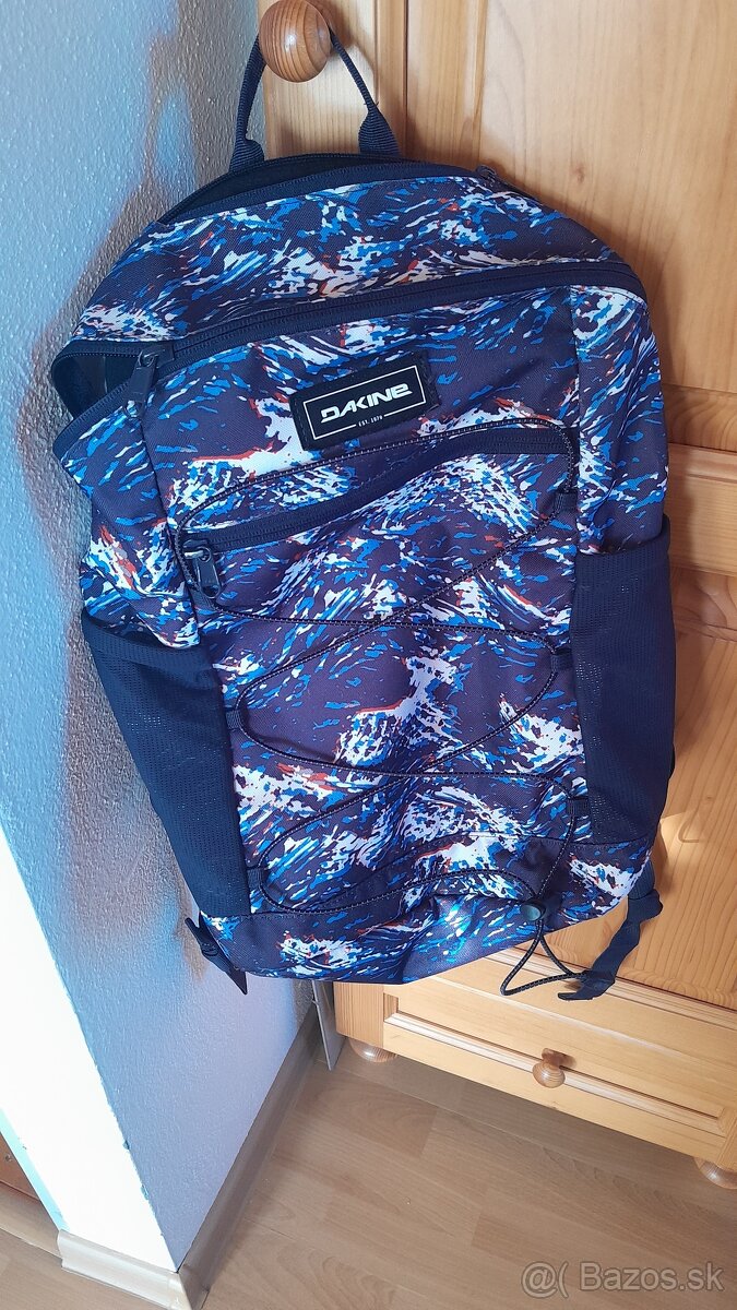 Dakine batoh 25l (vrátane postovneho)