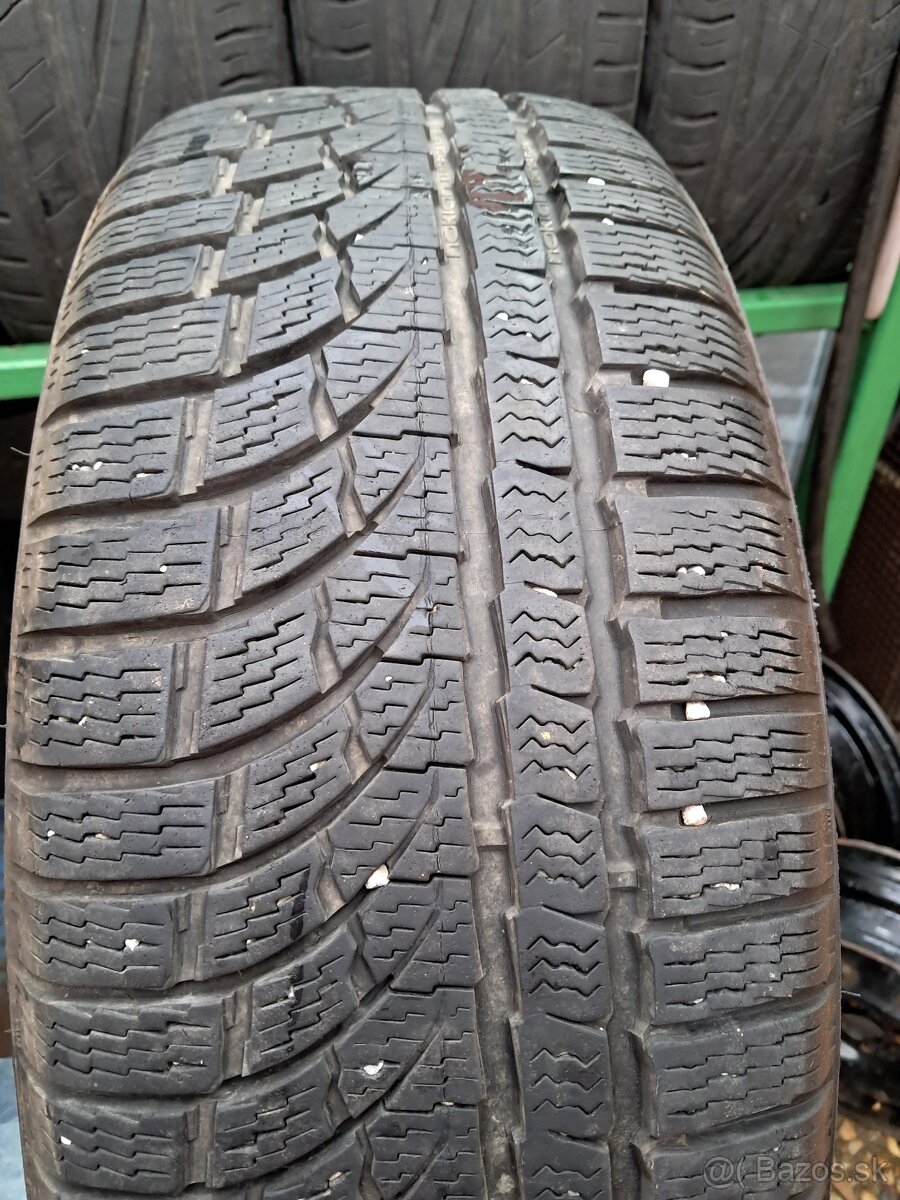 215/55r17 nokian zimne