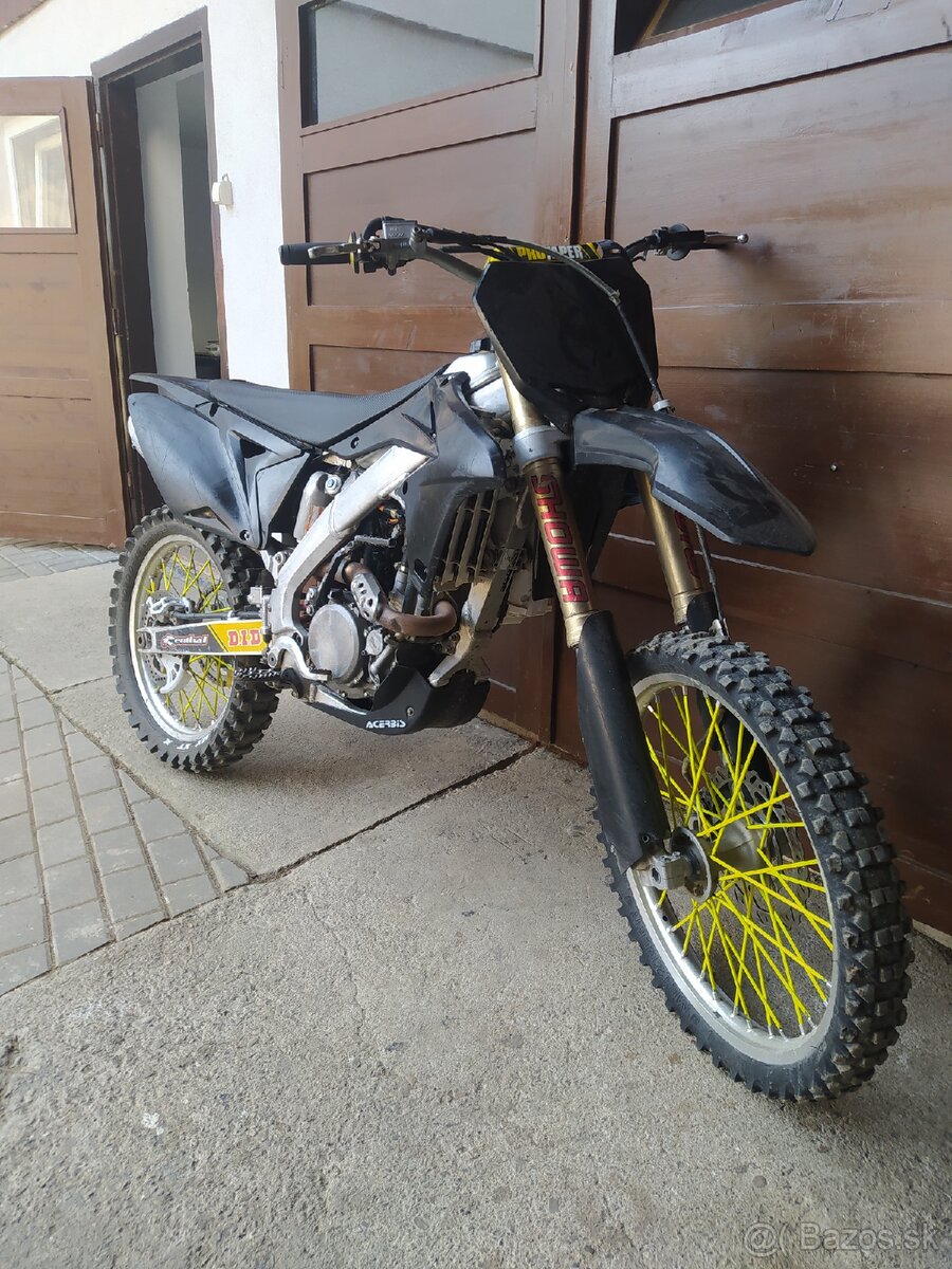 Suzuki rmz 250