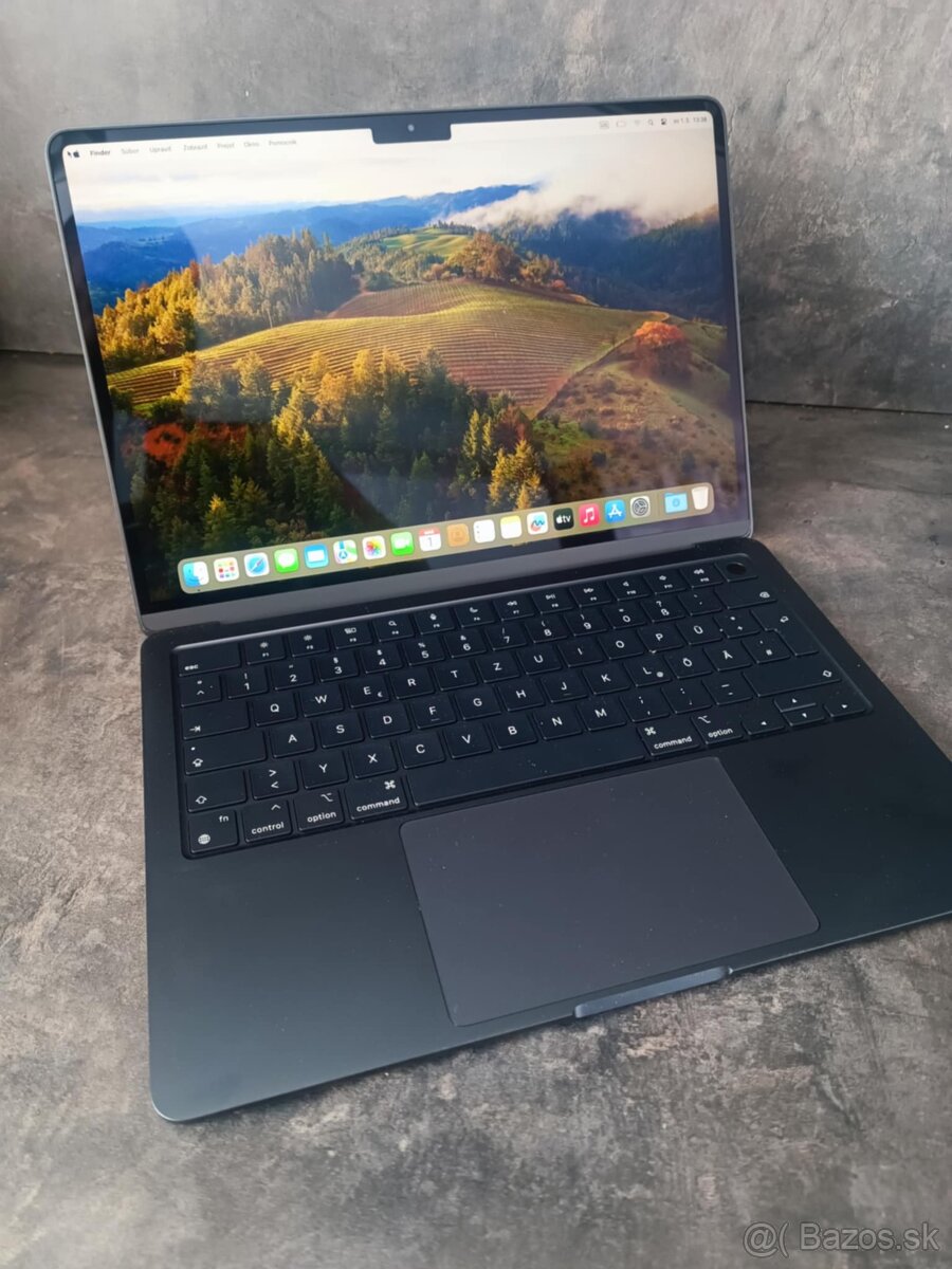 MacBook Air 13"  M3 16GB 512GB Tmavo atramentový so Zarukou