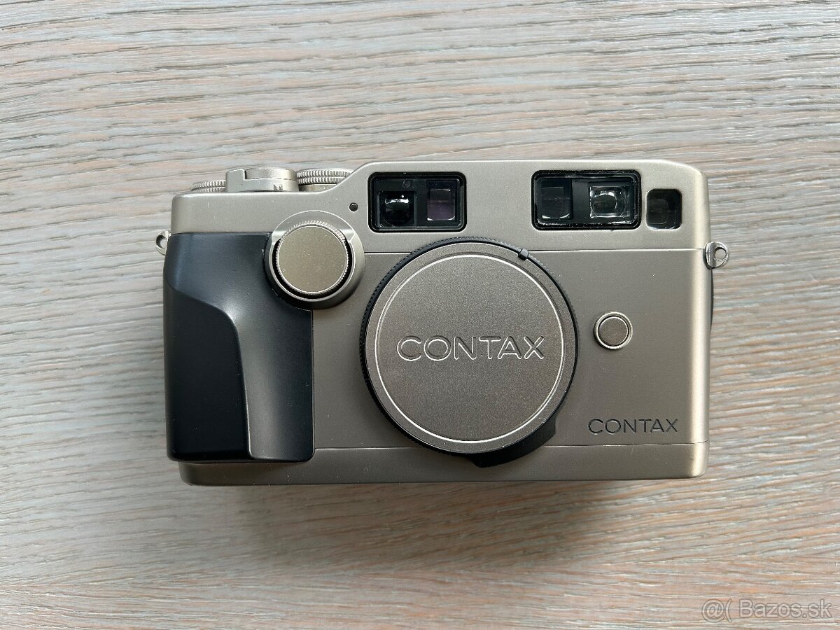 hľadáčikový fotoaparát Contax G2 + 3 objektívy a blesk