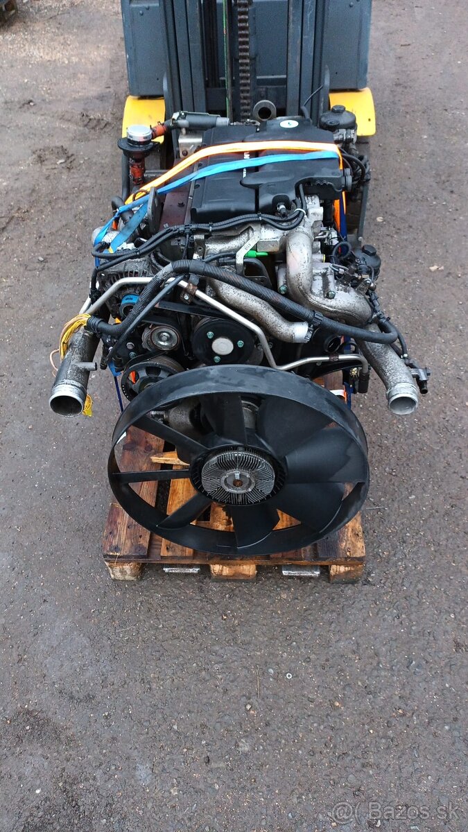 Man tgl 12.220 motor