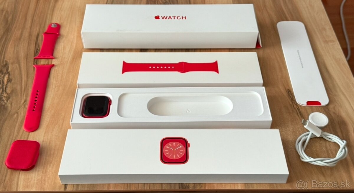 Predám Apple Watch 8 45mm RED Stav Nových hodiniek