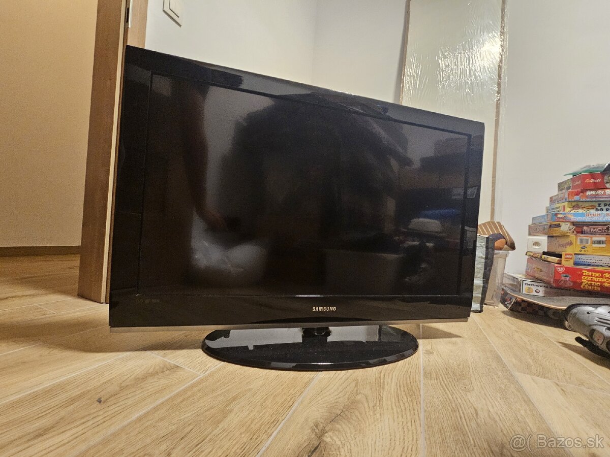 SAMSUNG TV