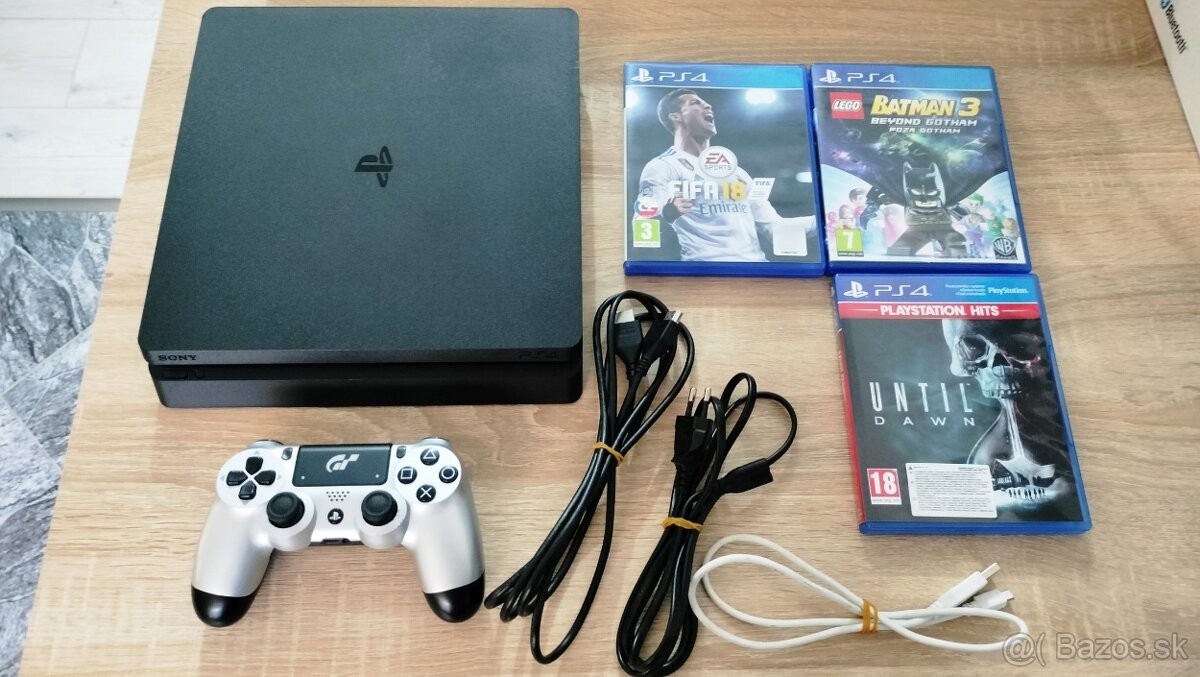 PS4 Slim s 500GB HDD + príslušenstvo a 3 hry