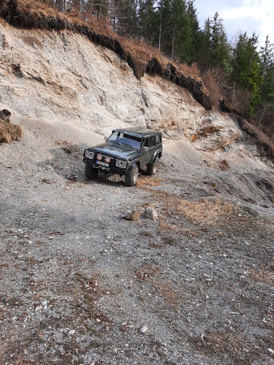 Nissan patrol y60