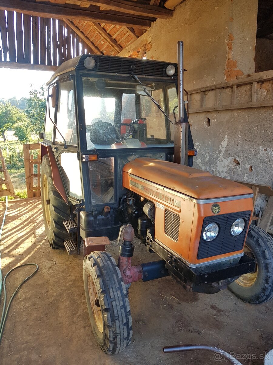 Zetor 7011 s Tp a ŠPZ