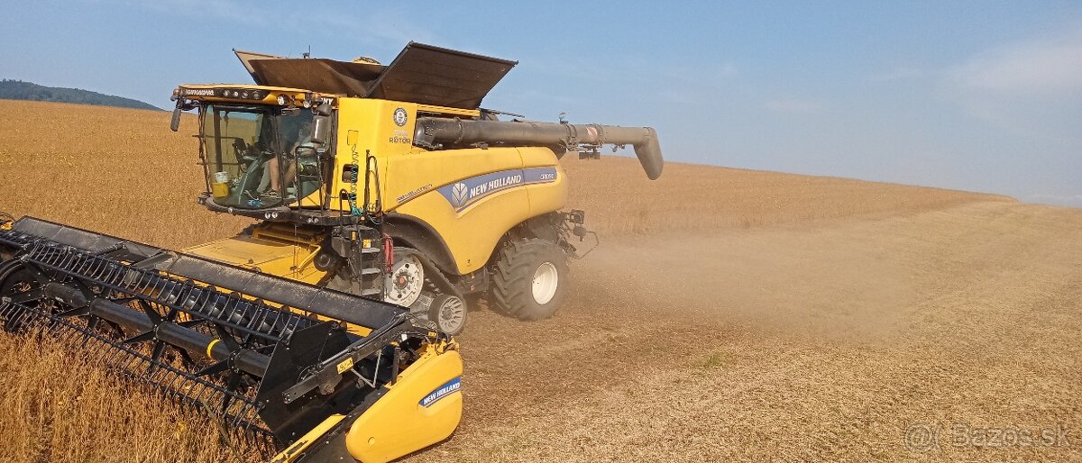 Kombajn New Holland CR 10.90