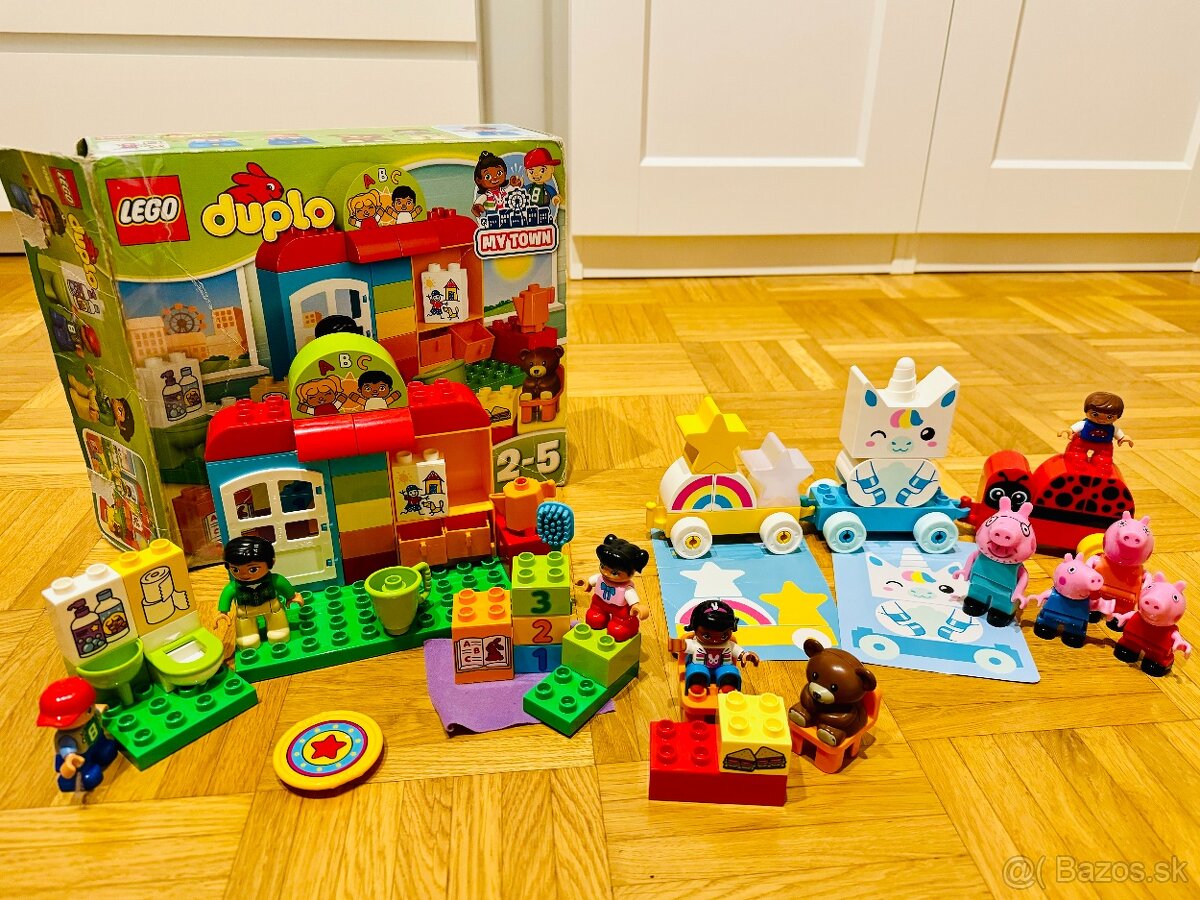 Lego duplo 10833 škôlka + veselý vláčik + Peppa pig rodinka