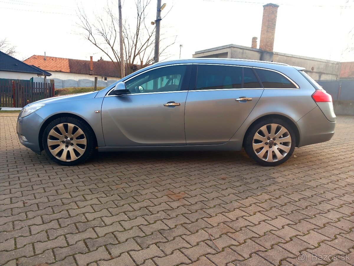 OPEL INSIGNIA 2.0CDTI SPORT TOURER.