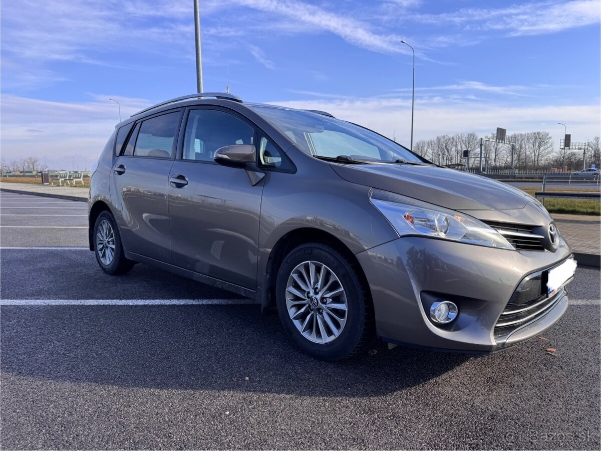 Toyota Verso 1.8  valvematic 2016