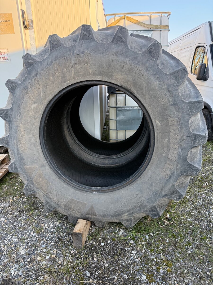 Pneumatika 710/70 R38