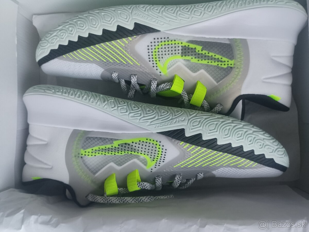 NIKE KYRIE FLYTRAP 5 WHITE VOLT