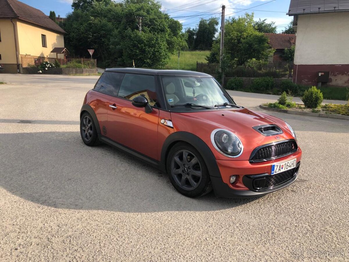 Mini Cooper r56 1,6 benzín 90kw