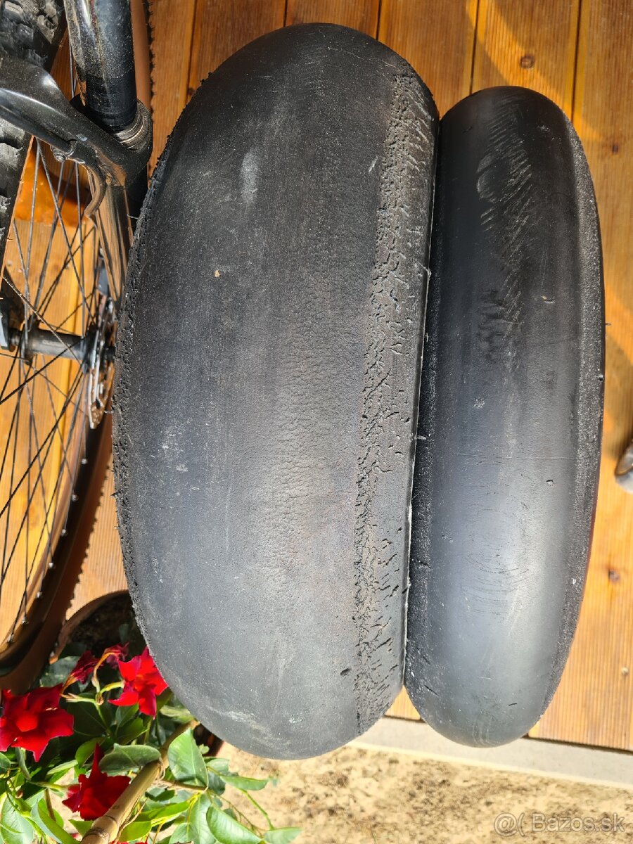 Pneu Michelin 190/55 zr17 a 120/70