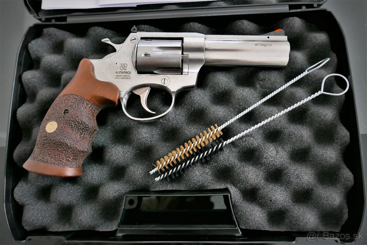 Revolver Alfa Stainless 357 Magnum 4" hlaveň