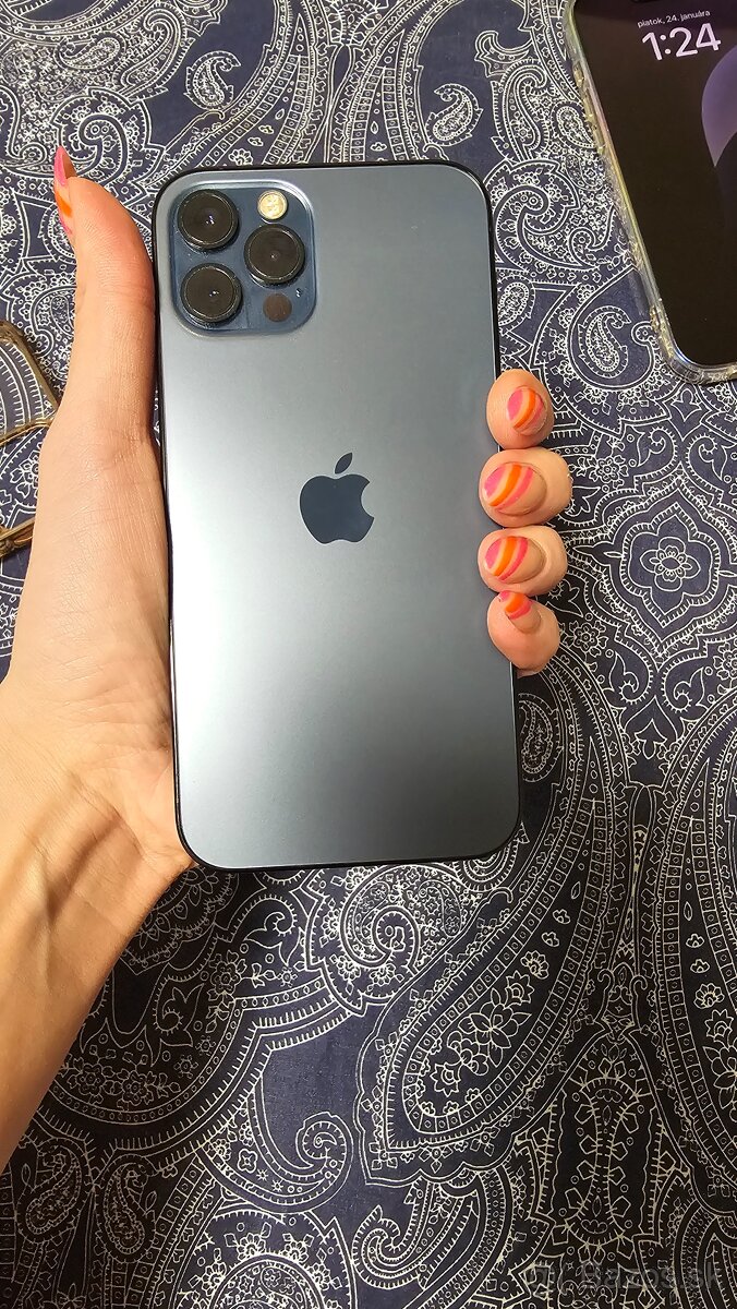 Predám Iphone 12 pro 256 GB- Modrý